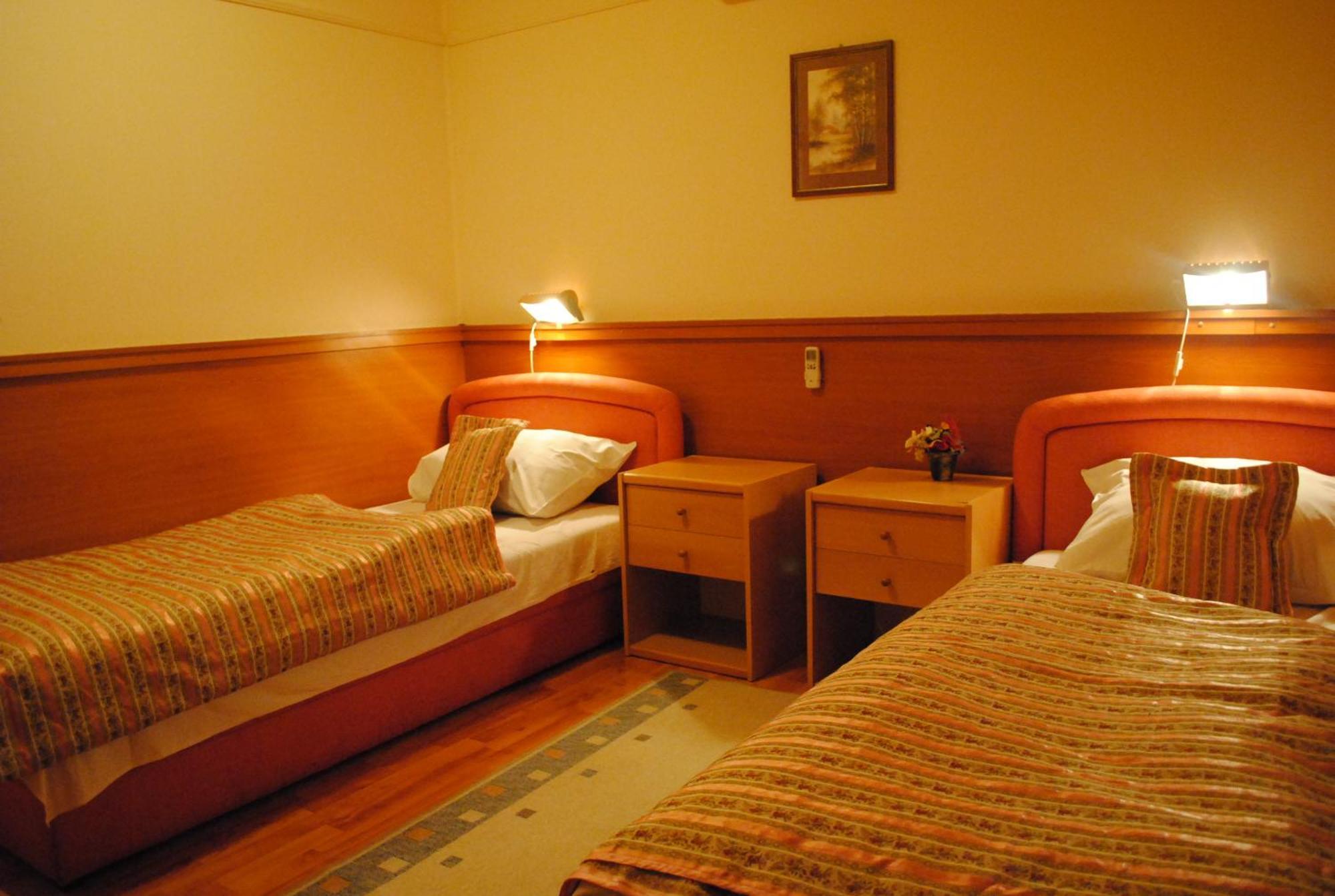Motel Kiwi Grude Oda fotoğraf