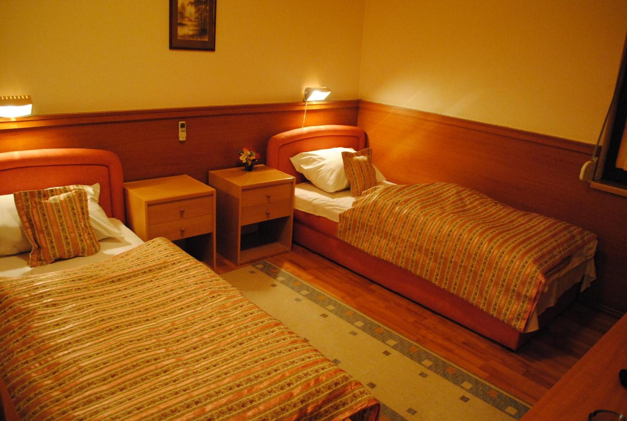 Motel Kiwi Grude Oda fotoğraf
